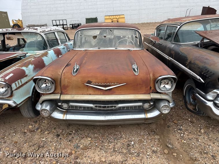 image for item EW4473 Chevrolet sedan