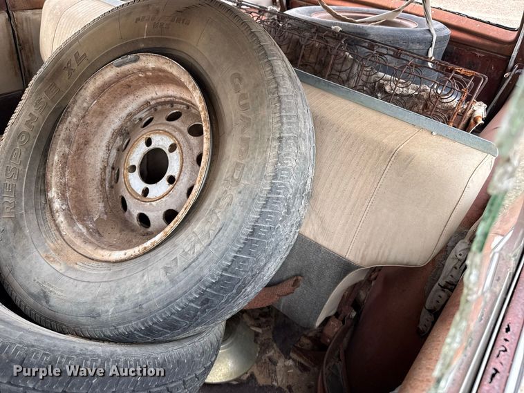 image for item EW4473 Chevrolet sedan