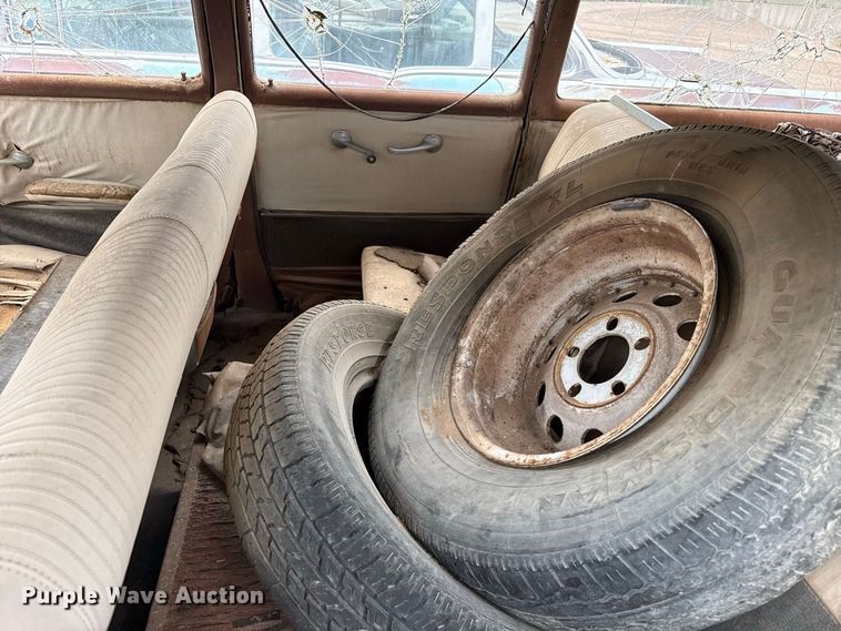 image for item EW4473 Chevrolet sedan