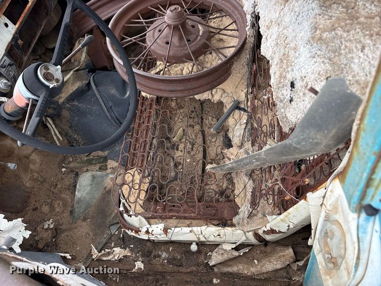 image for item EW4476 Chevrolet Belair sedan