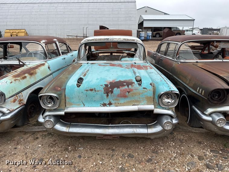 image for item EW4480 Chevrolet sedan