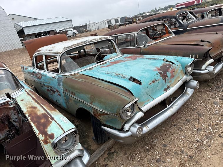 image for item EW4480 Chevrolet sedan