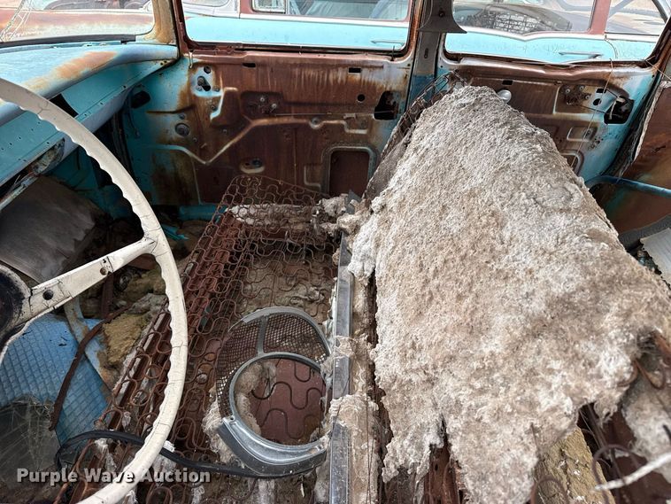 image for item EW4480 Chevrolet sedan