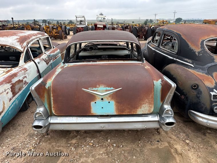 image for item EW4483 Chevrolet sedan