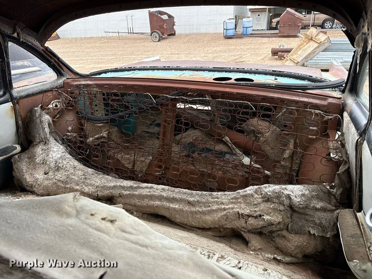 image for item EW4483 Chevrolet sedan