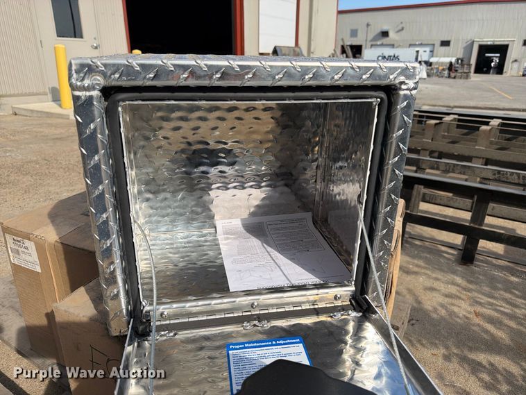 image for item EW5019 (4) Buyers toolboxes