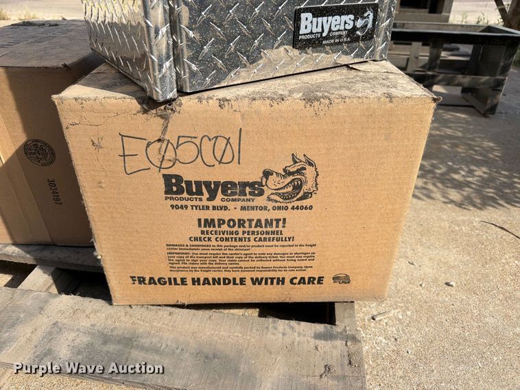 image for item EW5019 (4) Buyers toolboxes