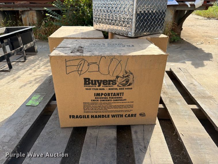 image for item EW5019 (4) Buyers toolboxes