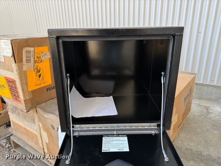 image for item EW5020 (6) Buyers toolboxes