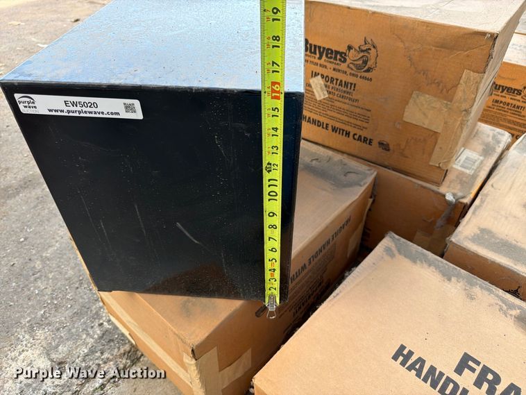 image for item EW5020 (6) Buyers toolboxes