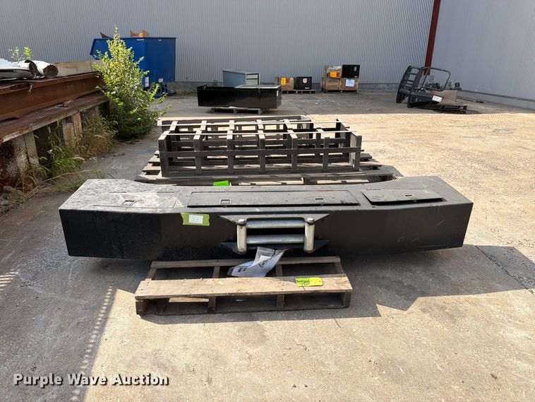 image for item EW5024 Truck bumper 