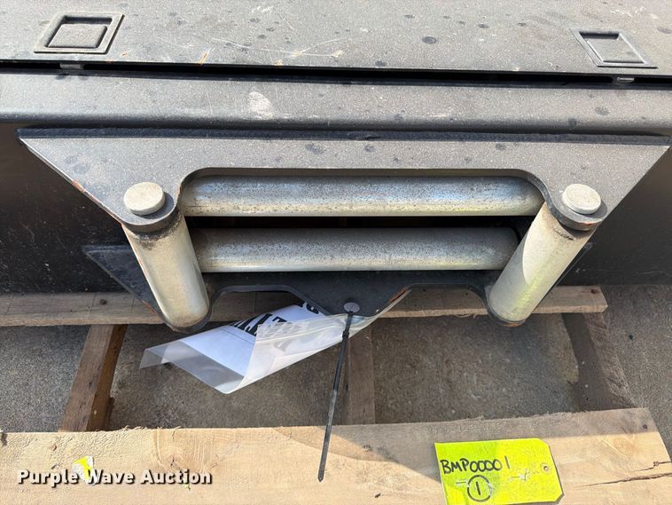image for item EW5024 Truck bumper 