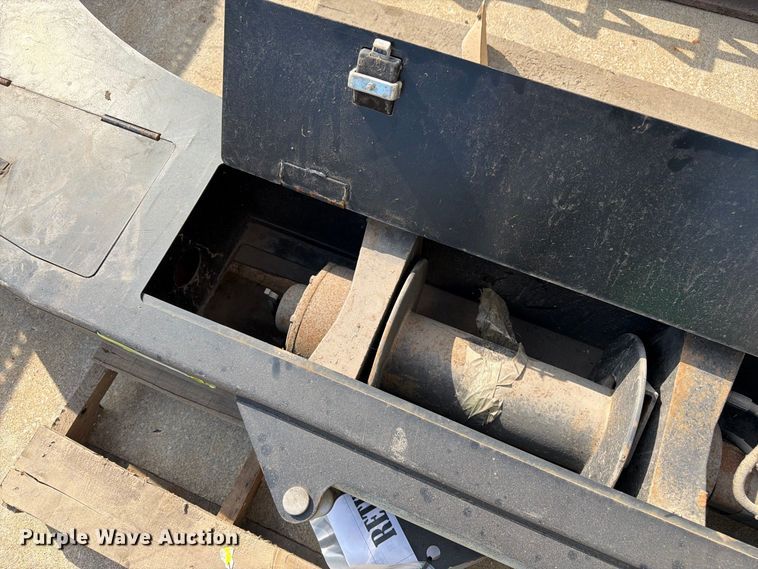 image for item EW5024 Truck bumper 
