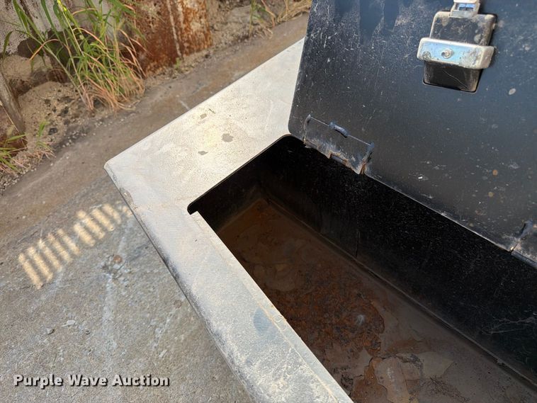 image for item EW5024 Truck bumper 
