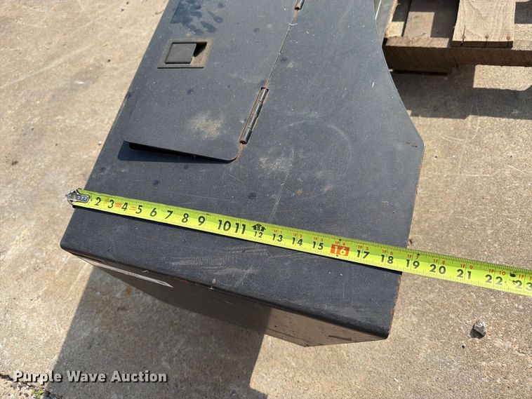 image for item EW5024 Truck bumper 
