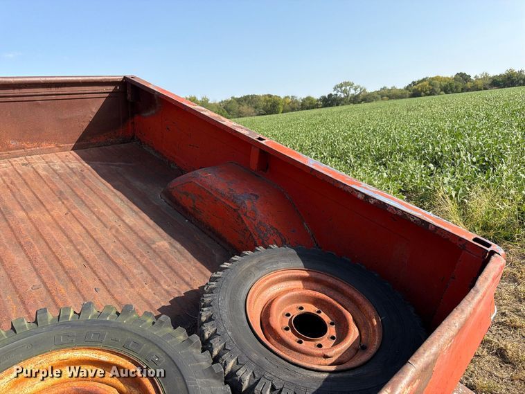 image for item EW5066 Pickup truck bed trailer