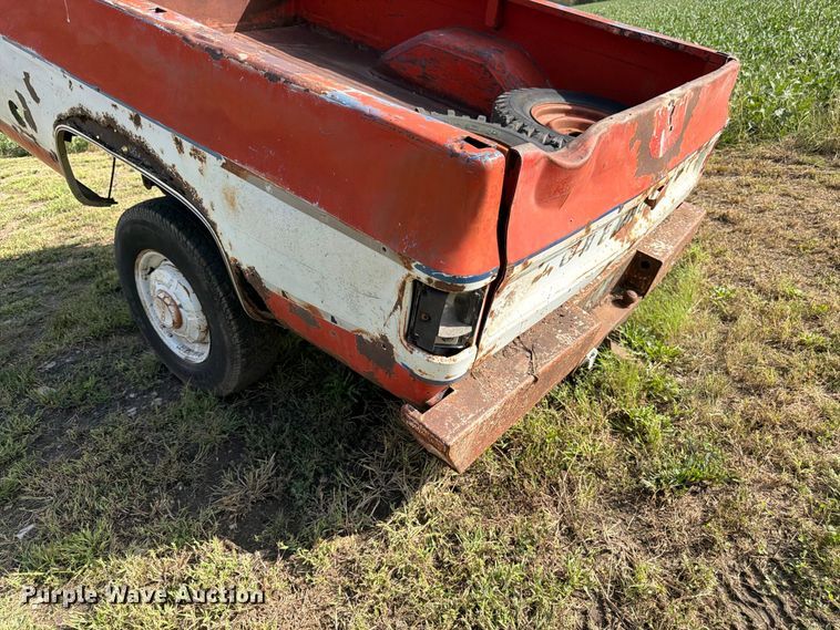 image for item EW5066 Pickup truck bed trailer