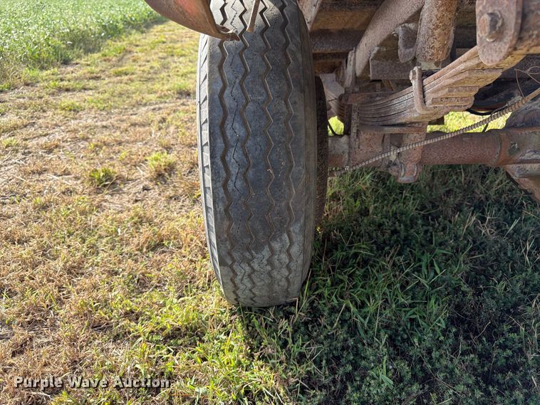 image for item EW5066 Pickup truck bed trailer