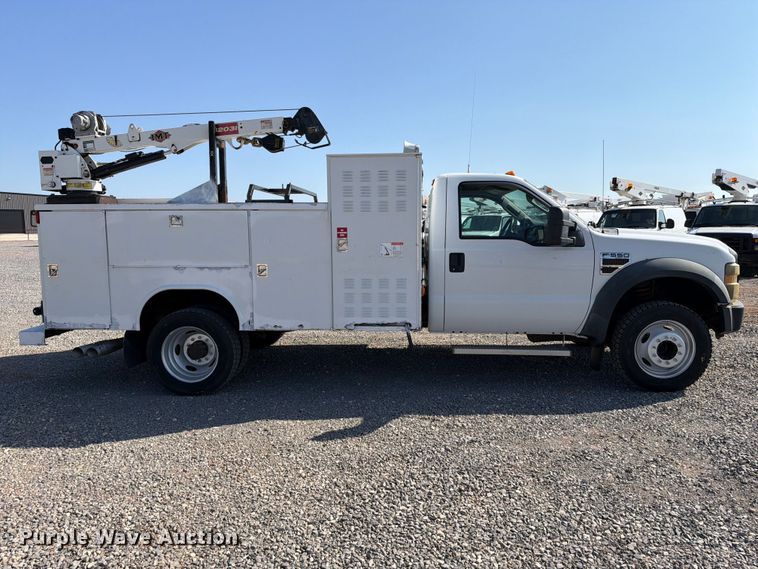 image for item EW8883 2010 Ford F550 Super Duty utility / service truck