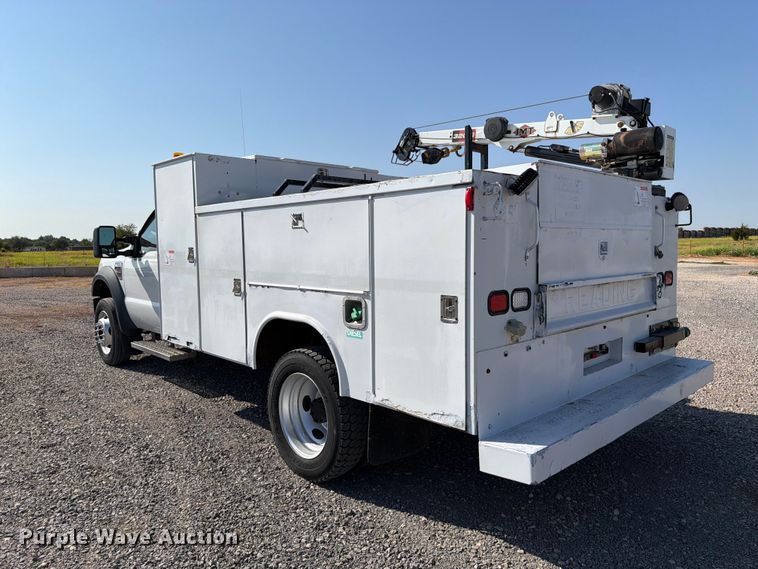 image for item EW8883 2010 Ford F550 Super Duty utility / service truck