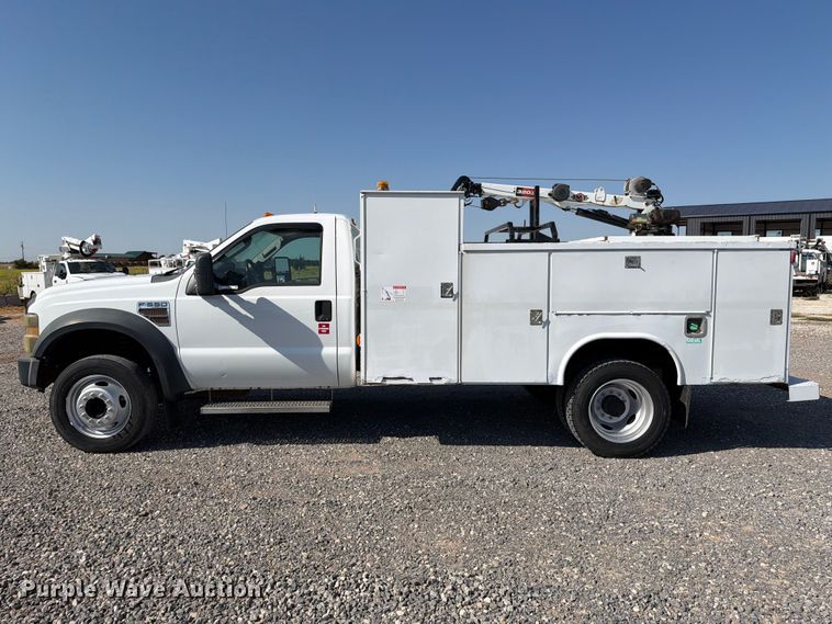 image for item EW8883 2010 Ford F550 Super Duty utility / service truck