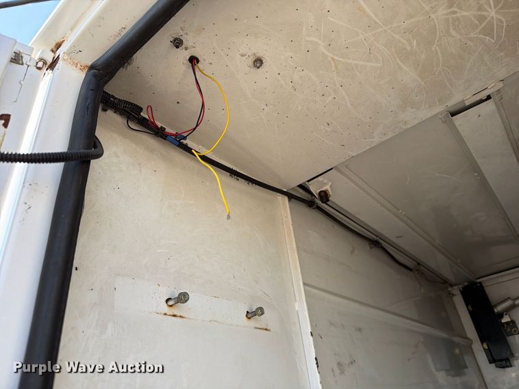 image for item EW8883 2010 Ford F550 Super Duty utility / service truck