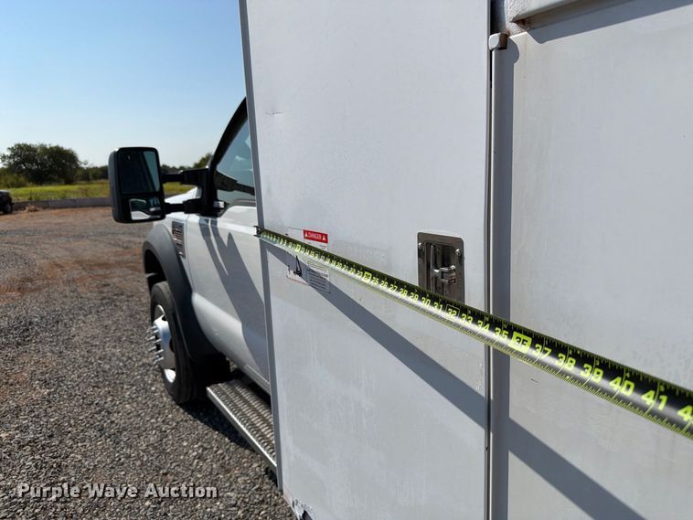 image for item EW8883 2010 Ford F550 Super Duty utility / service truck
