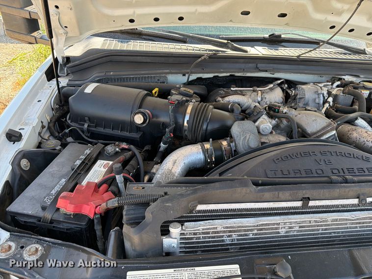 image for item EW8883 2010 Ford F550 Super Duty utility / service truck