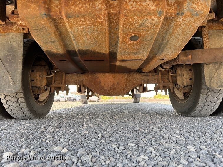 image for item EW8883 2010 Ford F550 Super Duty utility / service truck