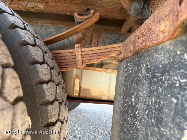 image for item EW8883 2010 Ford F550 Super Duty utility / service truck