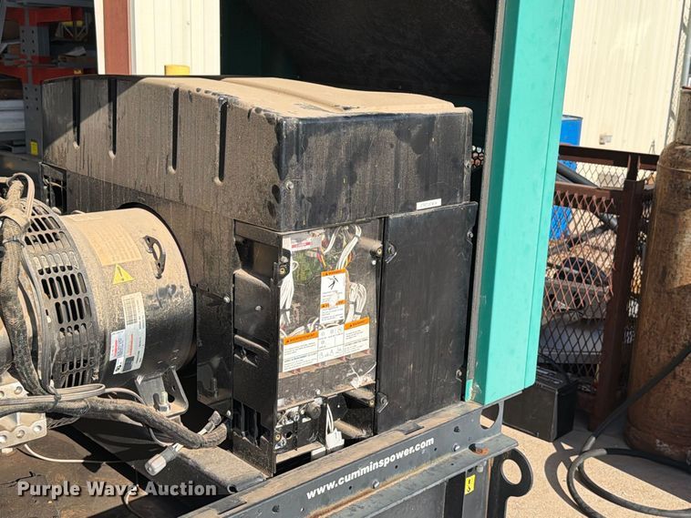 image for item EW8912 Cummins C25 D6 generator