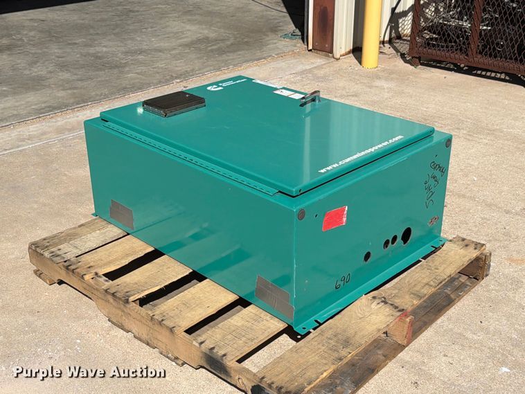 image for item EW8915 Cummins 00TECB-1445978 transfer switch