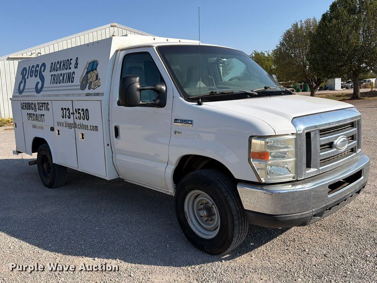 image for item EW8921 2015 Ford Econoline E350 utility van