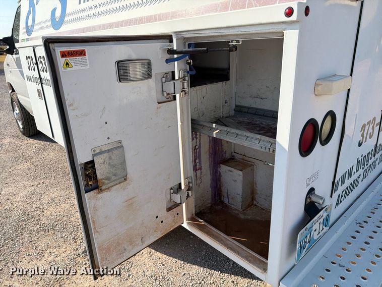 image for item EW8921 2015 Ford Econoline E350 utility van
