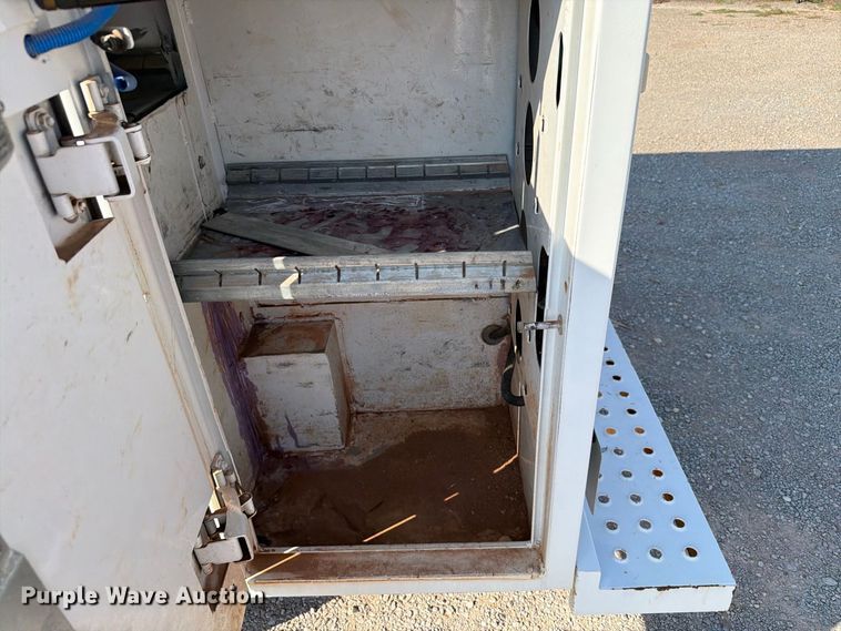 image for item EW8921 2015 Ford Econoline E350 utility van