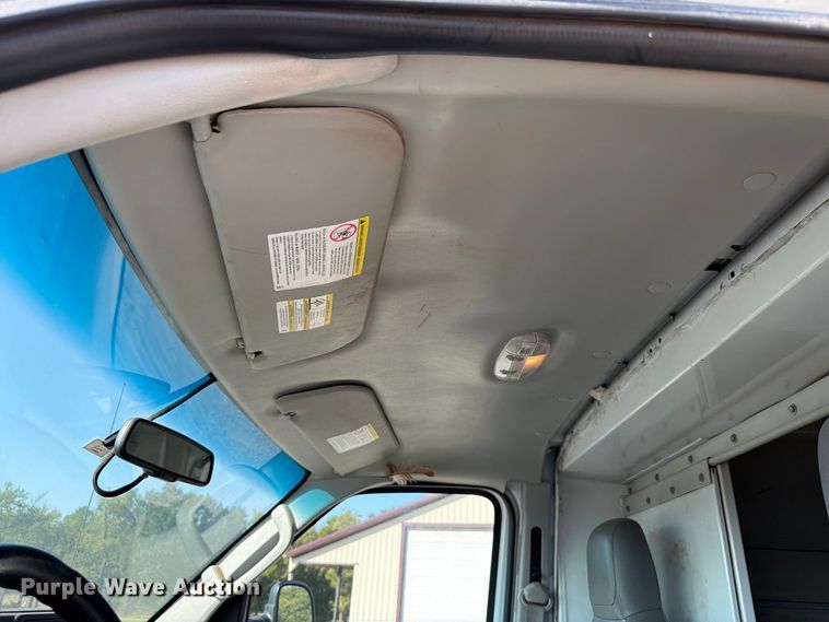 image for item EW8921 2015 Ford Econoline E350 utility van