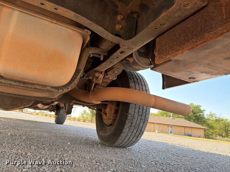 image for item EW8921 2015 Ford Econoline E350 utility van