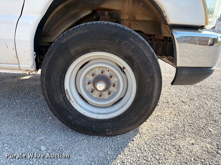 image for item EW8921 2015 Ford Econoline E350 utility van