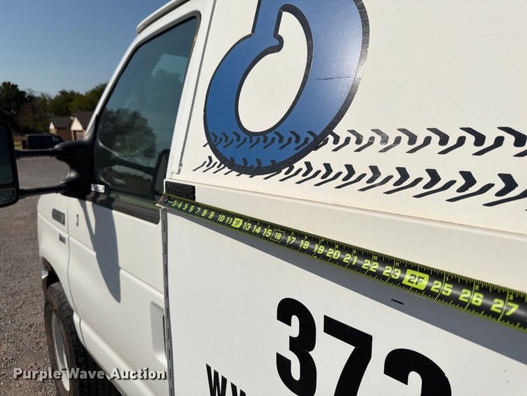 image for item EW8923 2009 Ford Econoline E350 van
