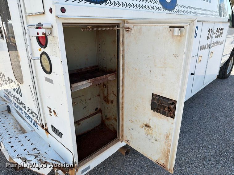 image for item EW8923 2009 Ford Econoline E350 van