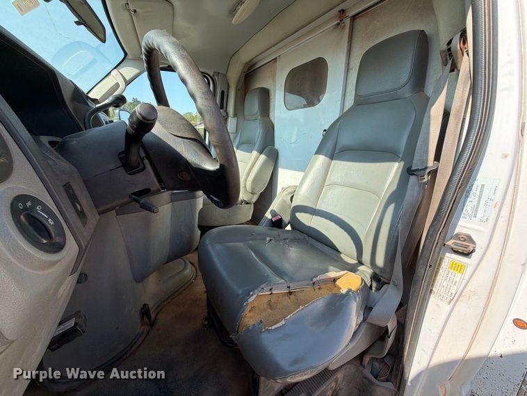 image for item EW8923 2009 Ford Econoline E350 van