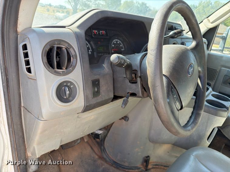 image for item EW8923 2009 Ford Econoline E350 van