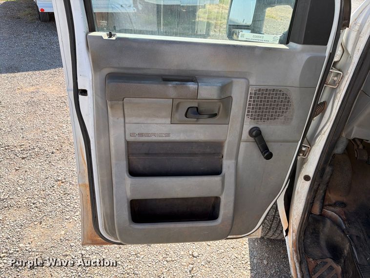 image for item EW8923 2009 Ford Econoline E350 van