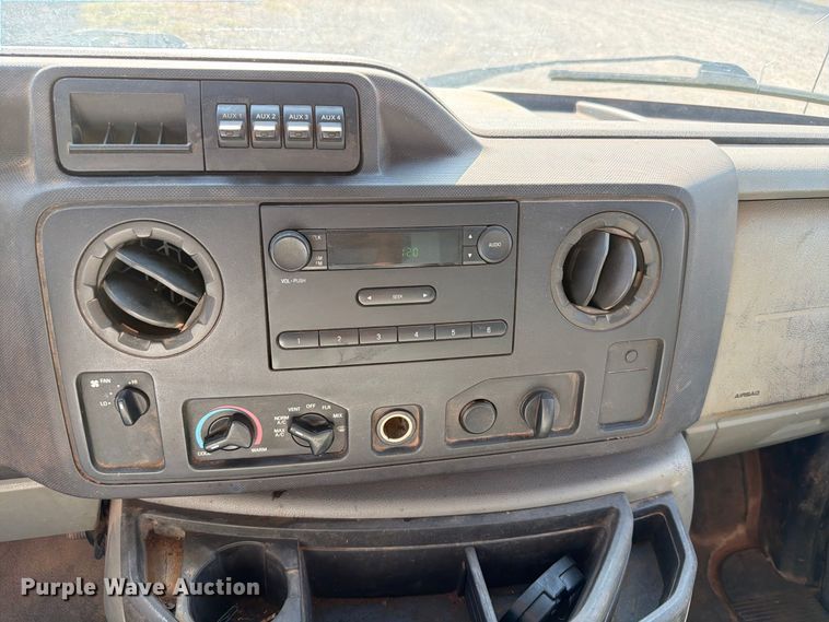 image for item EW8923 2009 Ford Econoline E350 van