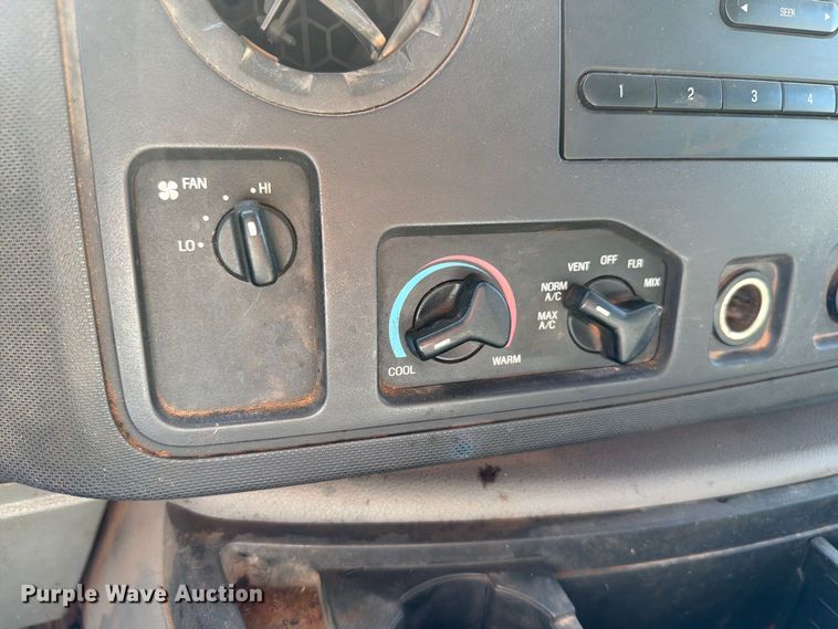 image for item EW8923 2009 Ford Econoline E350 van