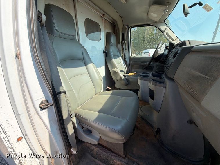 image for item EW8923 2009 Ford Econoline E350 van