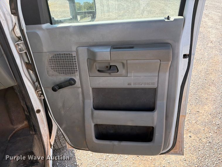 image for item EW8923 2009 Ford Econoline E350 van
