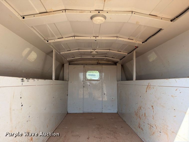 image for item EW8926 2006 Ford Econoline E350 utility van