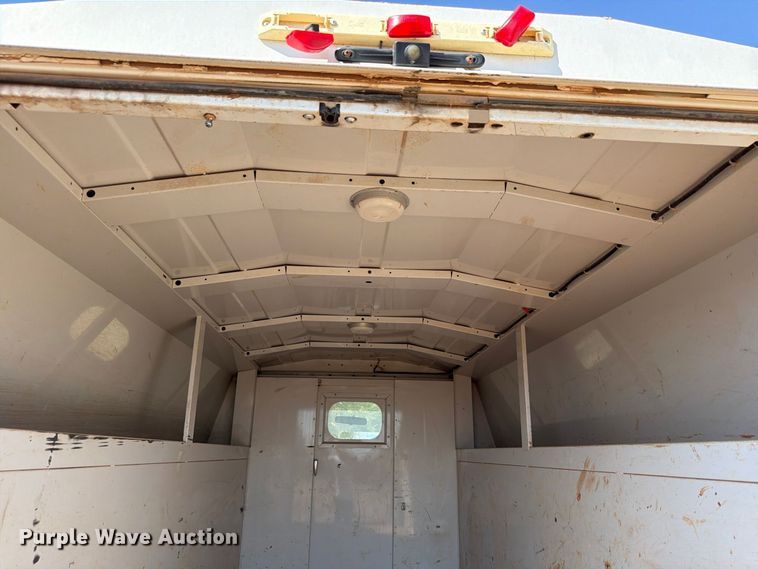 image for item EW8926 2006 Ford Econoline E350 utility van