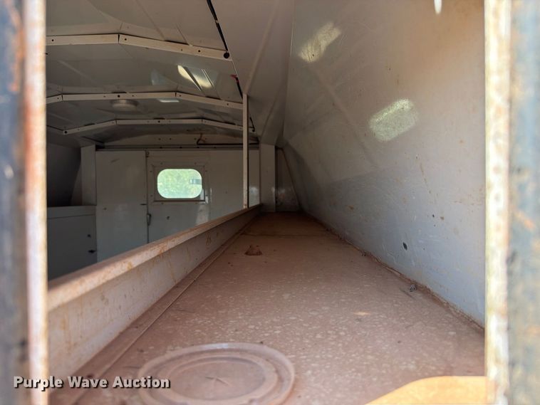 image for item EW8926 2006 Ford Econoline E350 utility van